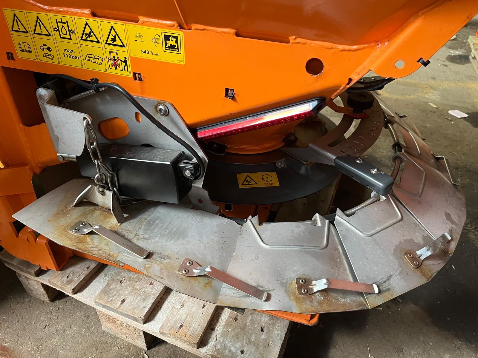 Amazone Amazone E+ S Salz und Splitstreuer 3