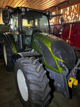 Valtra A 115