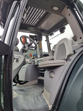 Deutz Fahr 6160 POWERSHIFT (Stage V)