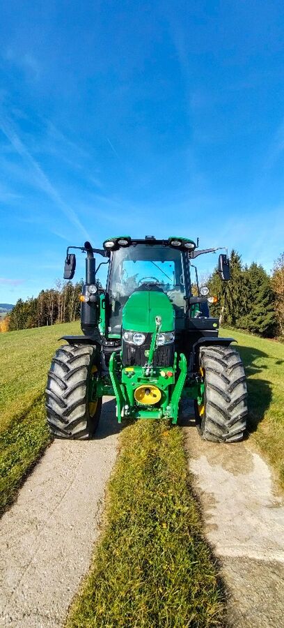 John Deere 6090 M 3