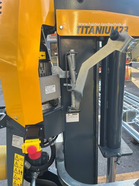 Uniforest Titanium 23 CD/E