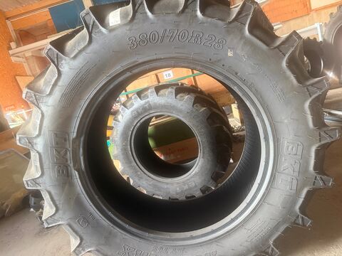 BKT Agrimax 380/70R28