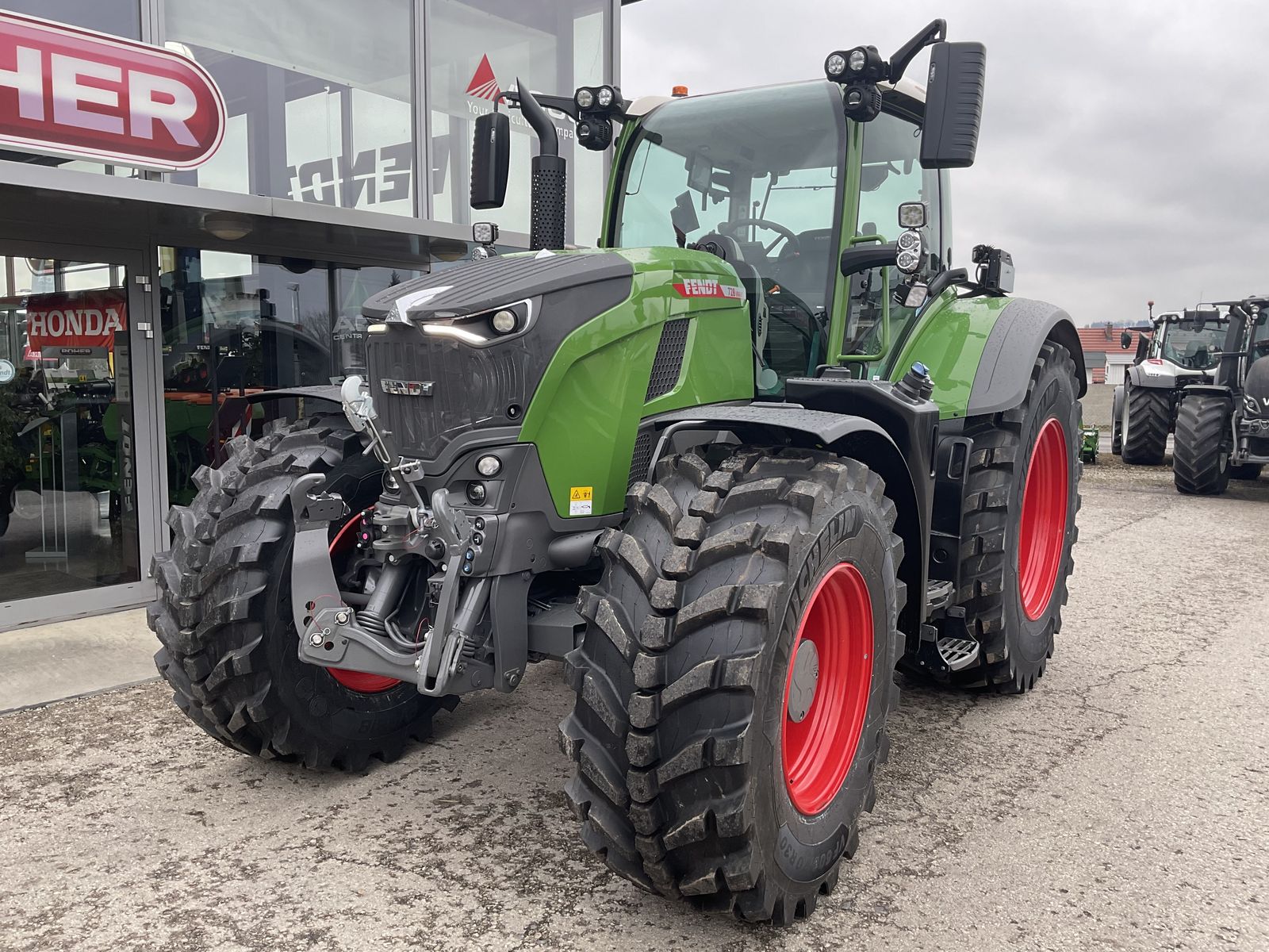 Fendt 728 Vario Profi+ (Gen 7) 2
