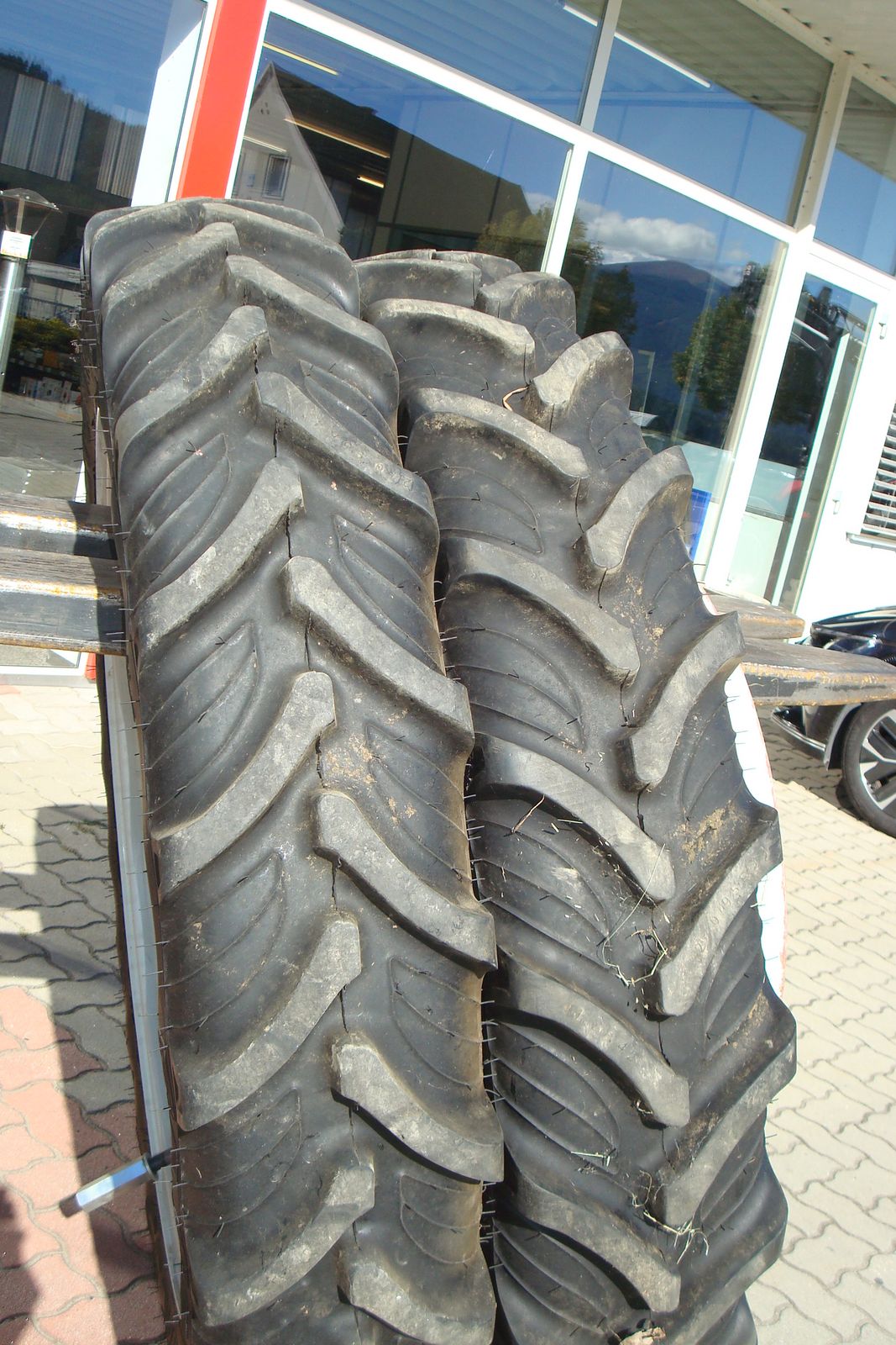 Trinker Zwillingsräder 270/95R42 2