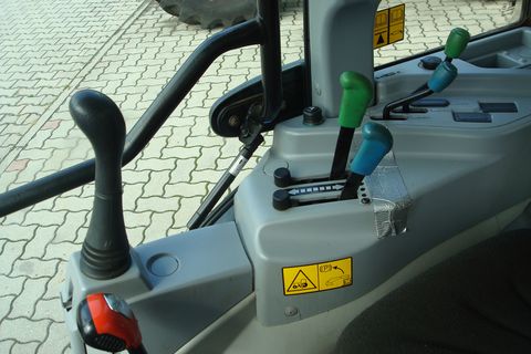 3200-477e8f4a612a9f761e13aae0d6d17eba-6061149