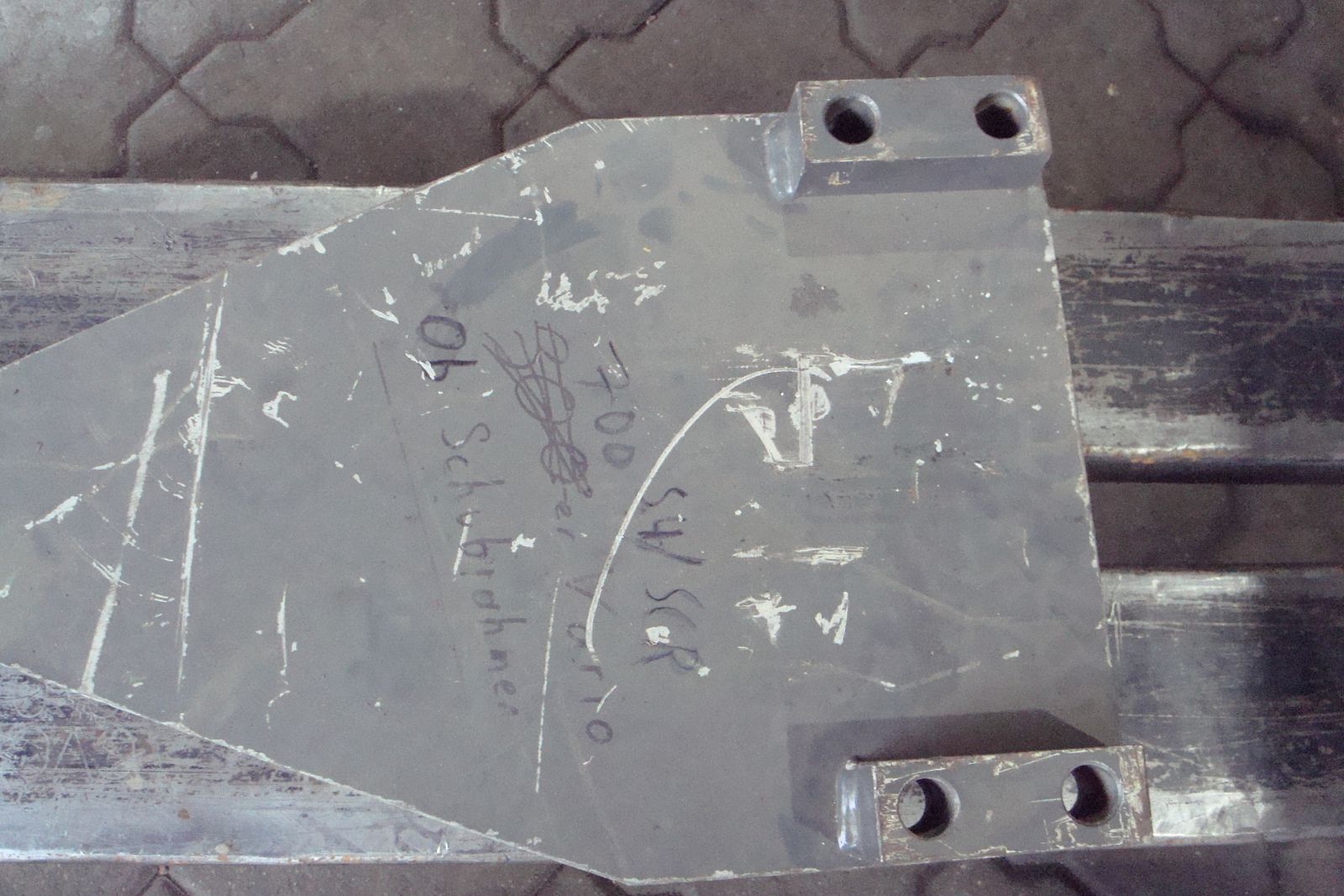 Kreuter Adapterrahmen Fendt 700 Vario S4 / SCR 2