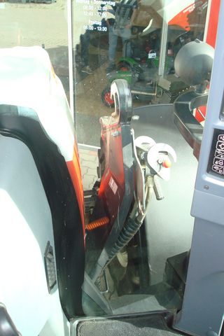 3200-7bb1f816e0b8fdcd92279f72d9d965a5-5819160