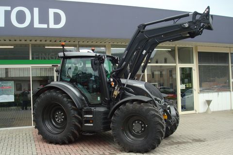 <strong>Valtra N175 Direct</strong><br />