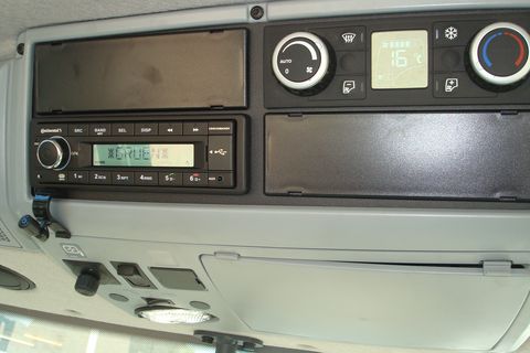3200-9caa11a767a15506a3b91d48971c46be-6025490