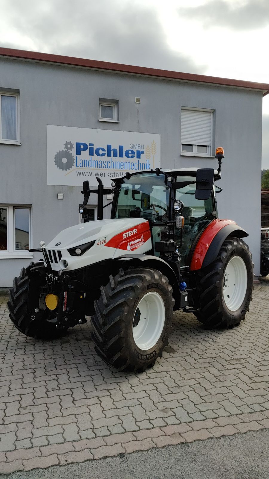 Steyr 4120 PLUS 2
