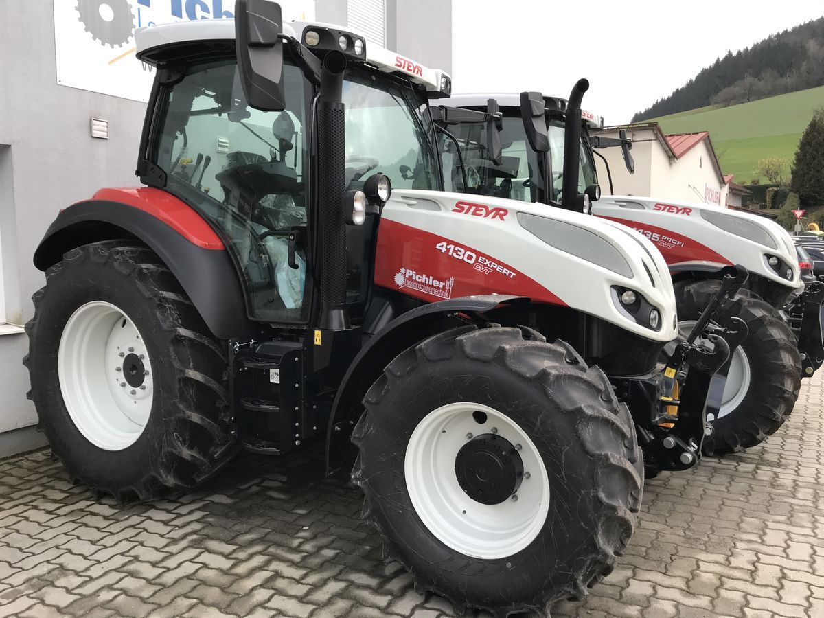 4130 EXPERT CVT TRACTOR EARNS A GOLD MEDAL FOR STEYR® AT POLISH FORESTRY  FAIR