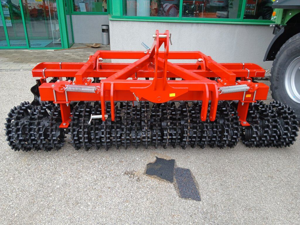 Stekro M925 Front Disc 3,0m mit Crosskilwalze 2