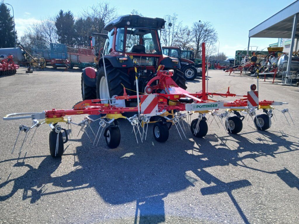 Pöttinger Zettkreisel HIT 6.61 3
