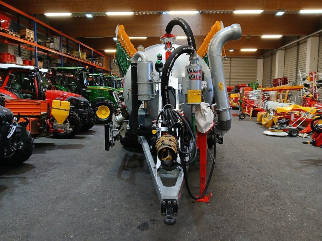 VAKUTEC VAKUUMFASS VA 8600 2