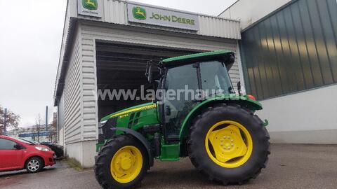 John Deere 5075E