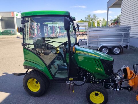 John Deere KOMPAKTTRAKTOR 1026R