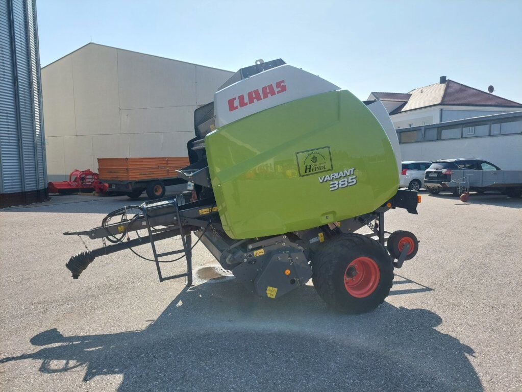 CLAAS VARIANT 385RC 2