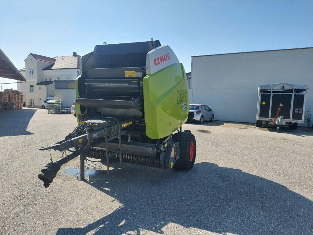 CLAAS VARIANT 385RC 3