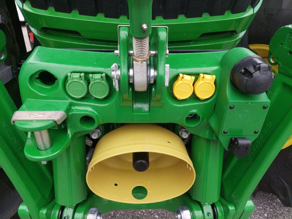 John Deere ALLRADTRAKTOR JD 6R150 3