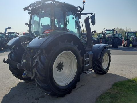 Valtra N175