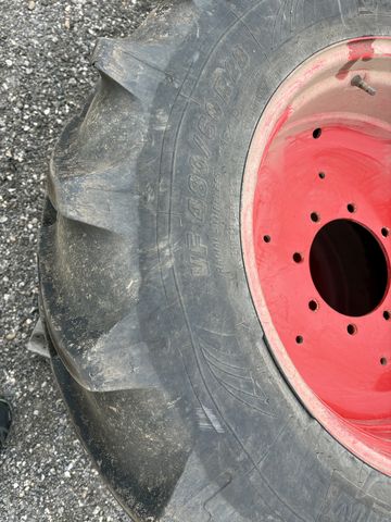 Michelin VF480/60R28 und VF600/60R38 zu Fendt 31