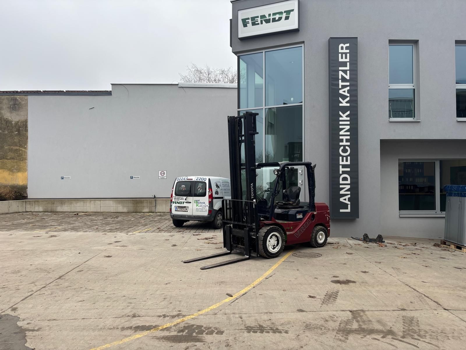 Toyota Toyota Type 02-8FDFJ35 1