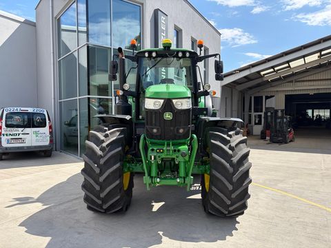 John Deere 6195M
