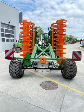 3210-976b35a280fd8457cdf59a376845377b-5871205