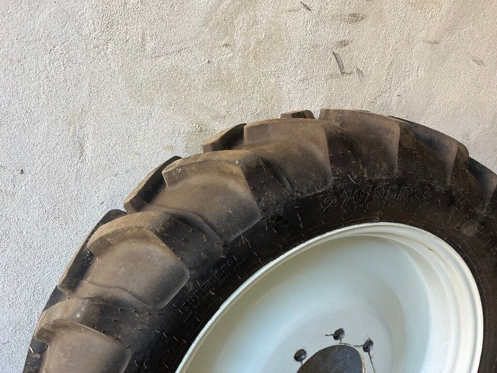 Alliance 320/90R46 & 270/95R32 2