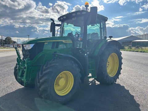 John Deere 6R 110