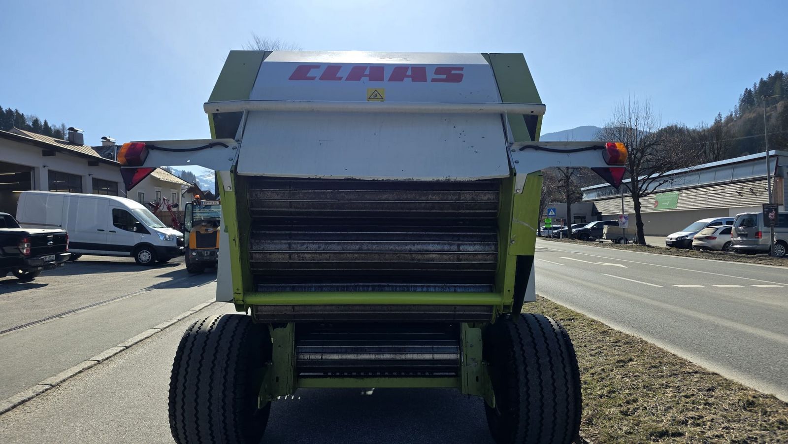 Claas *Rollant* 255 RC 3