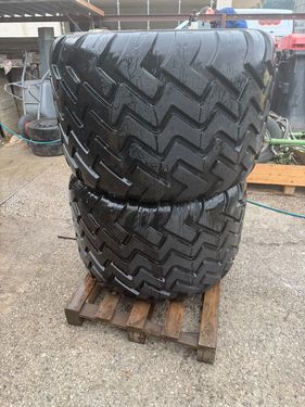 Alliance 381 620/40R22,5