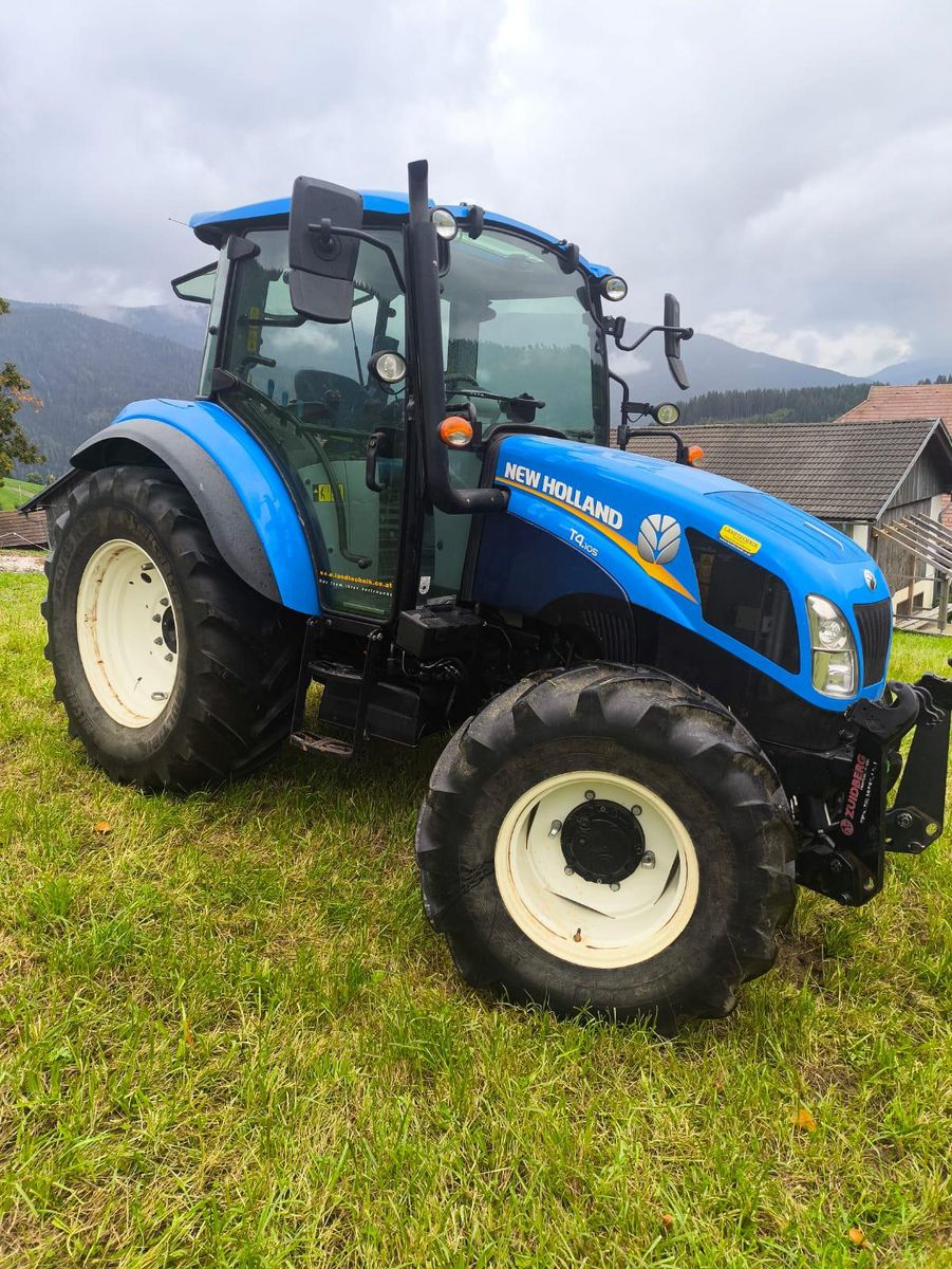 New Holland T4.105 2