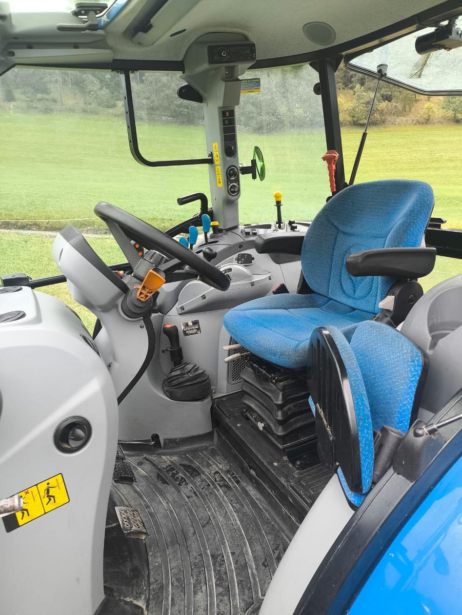 New Holland T4.105 3