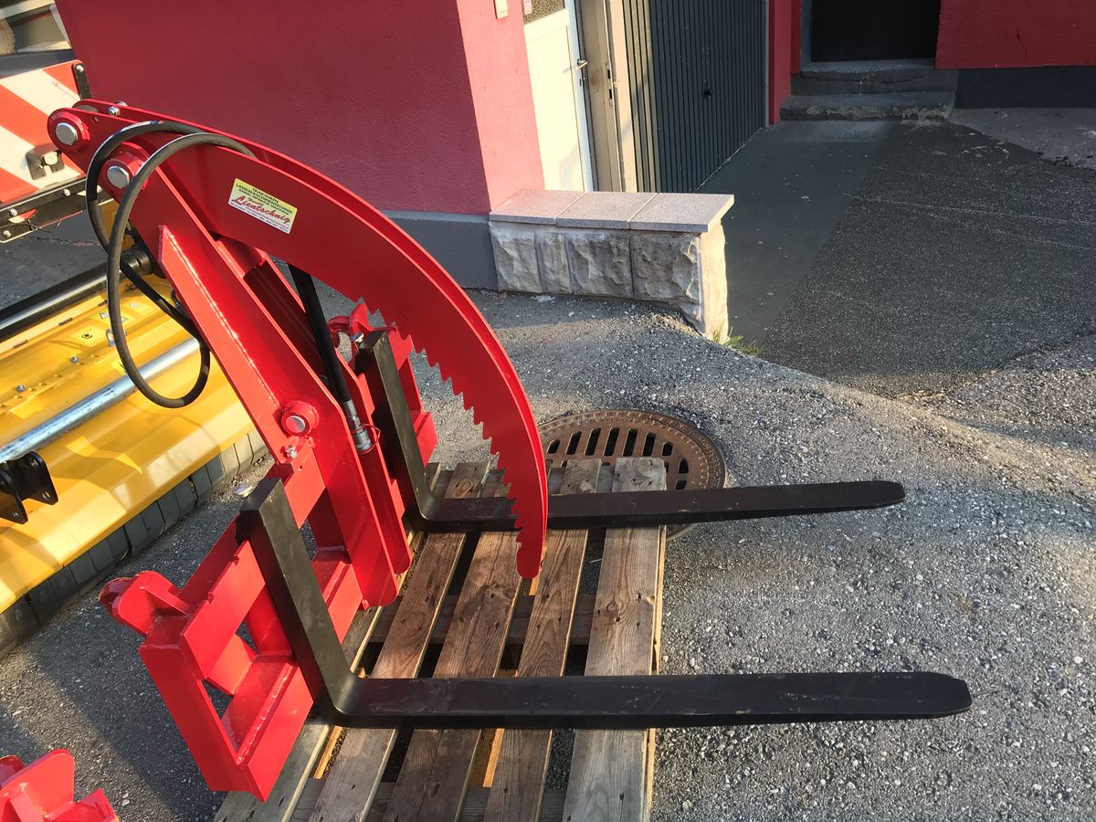 Palettengsbel mit hydraulischem Niederhalter 2