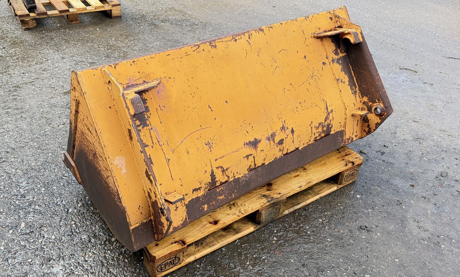 Hauer Erdschaufel mit Zähne 3