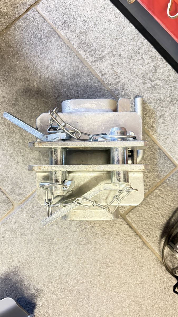 Anhängevorrichtung zu Holzknecht 2