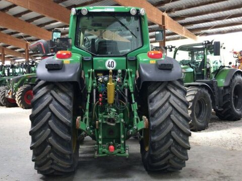 John Deere 7430