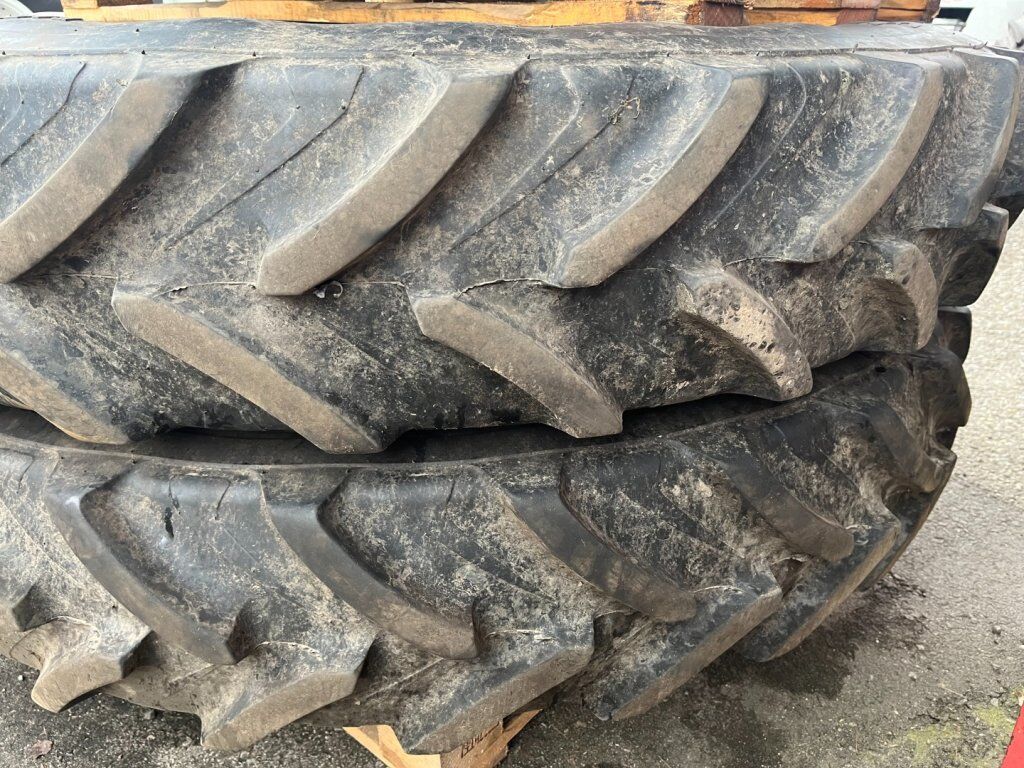 Trinker Pflegeräder 300/95R46  270/80R36 3