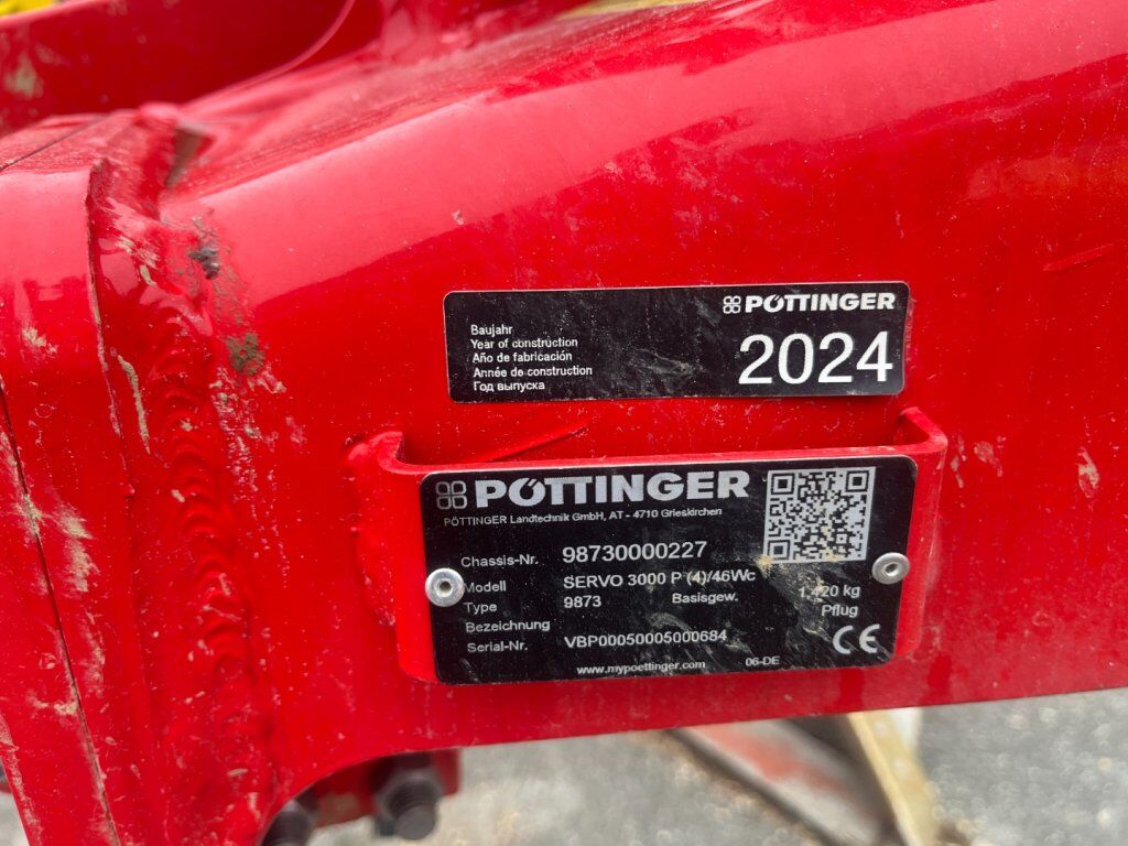 Pöttinger SERVO 3000 PLUS vierscharig Anbaupflug Vorführpf 3