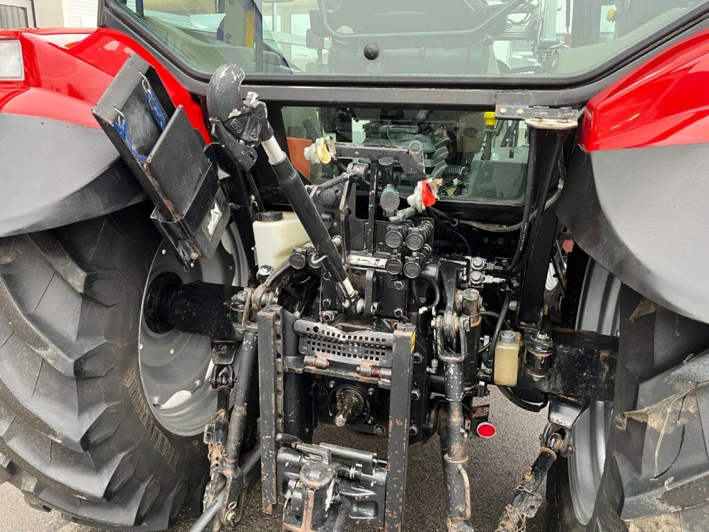 Case IH JXU 85 + Frontlader Hauer + Pfegebereifung 3