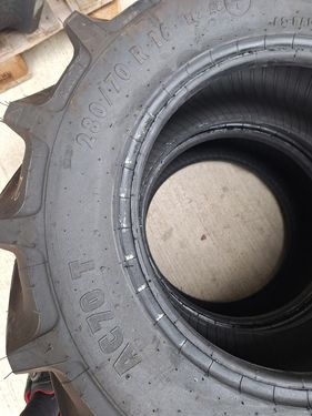 Mitas 280/70 R16