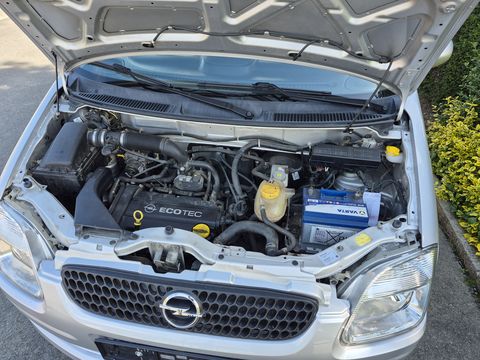 Opel Agila