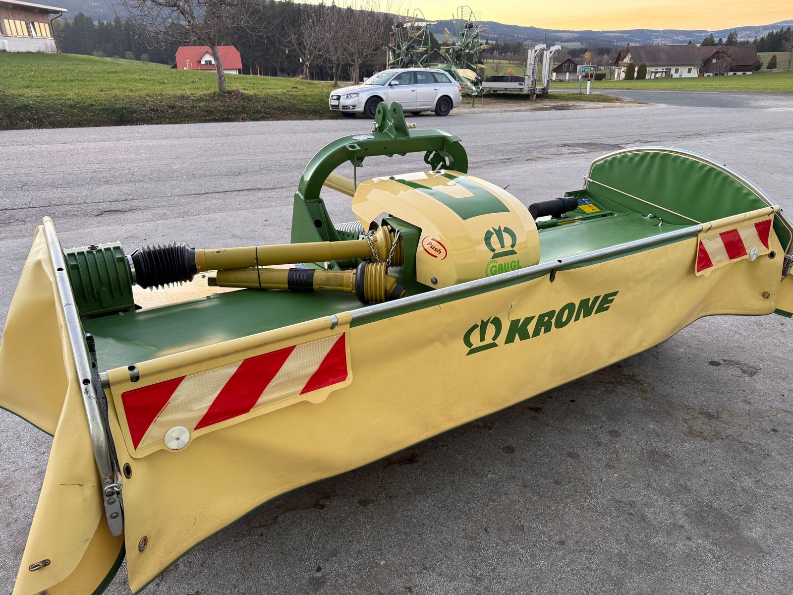 Krone F320 Gen4 geschoben 3