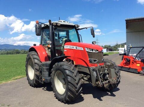 Massey Ferguson 6713S