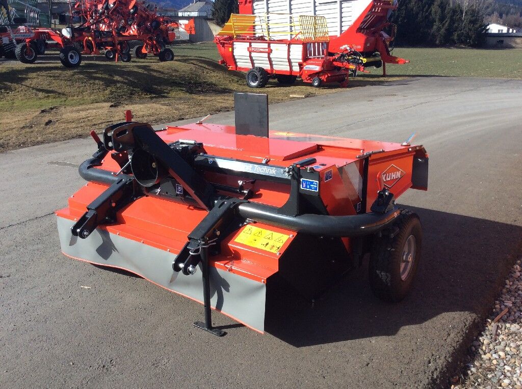 Kuhn TC 320 2