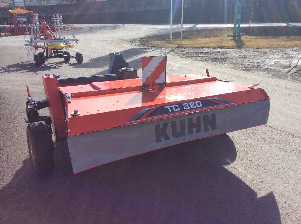 Kuhn TC 320 3