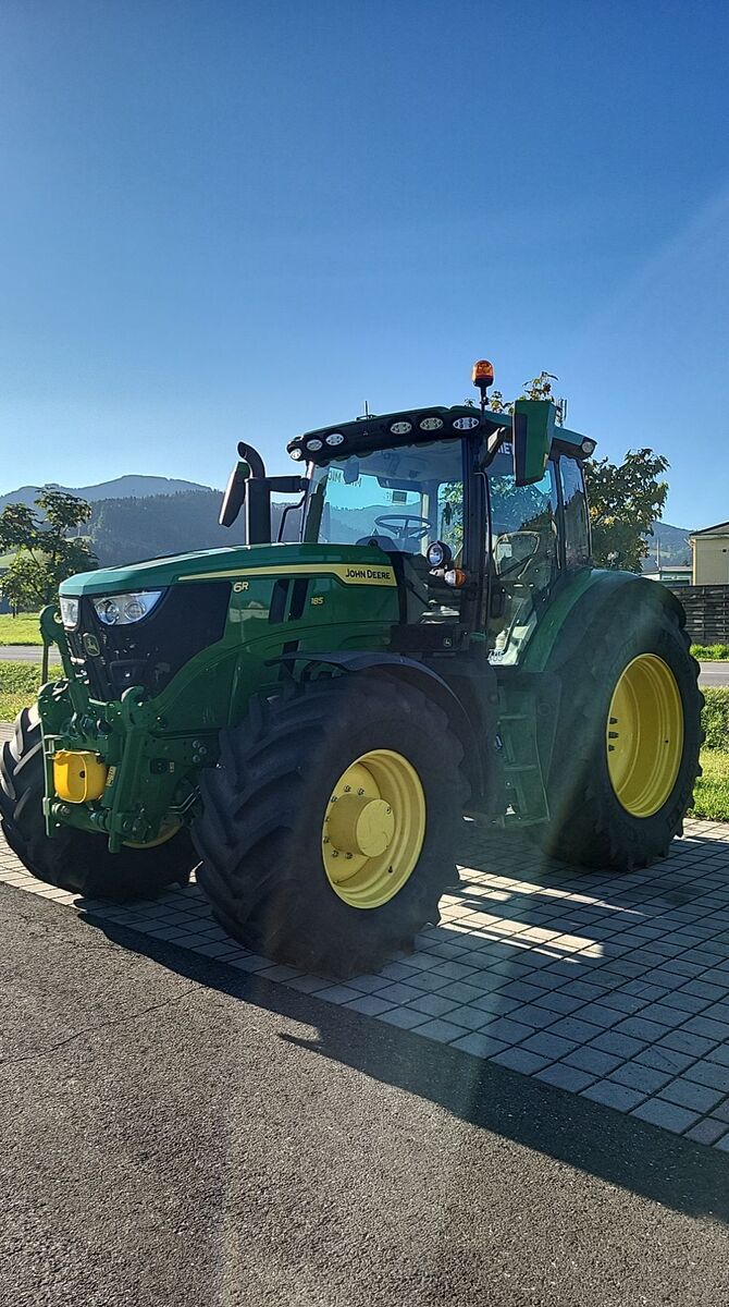 John Deere 6R 185 1