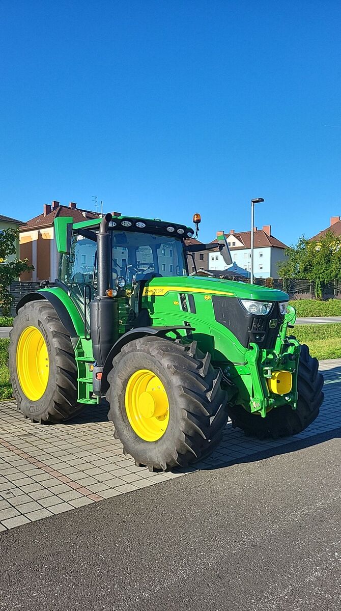 John Deere 6R 185 2