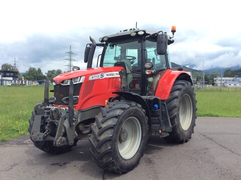 Massey Ferguson 6713S